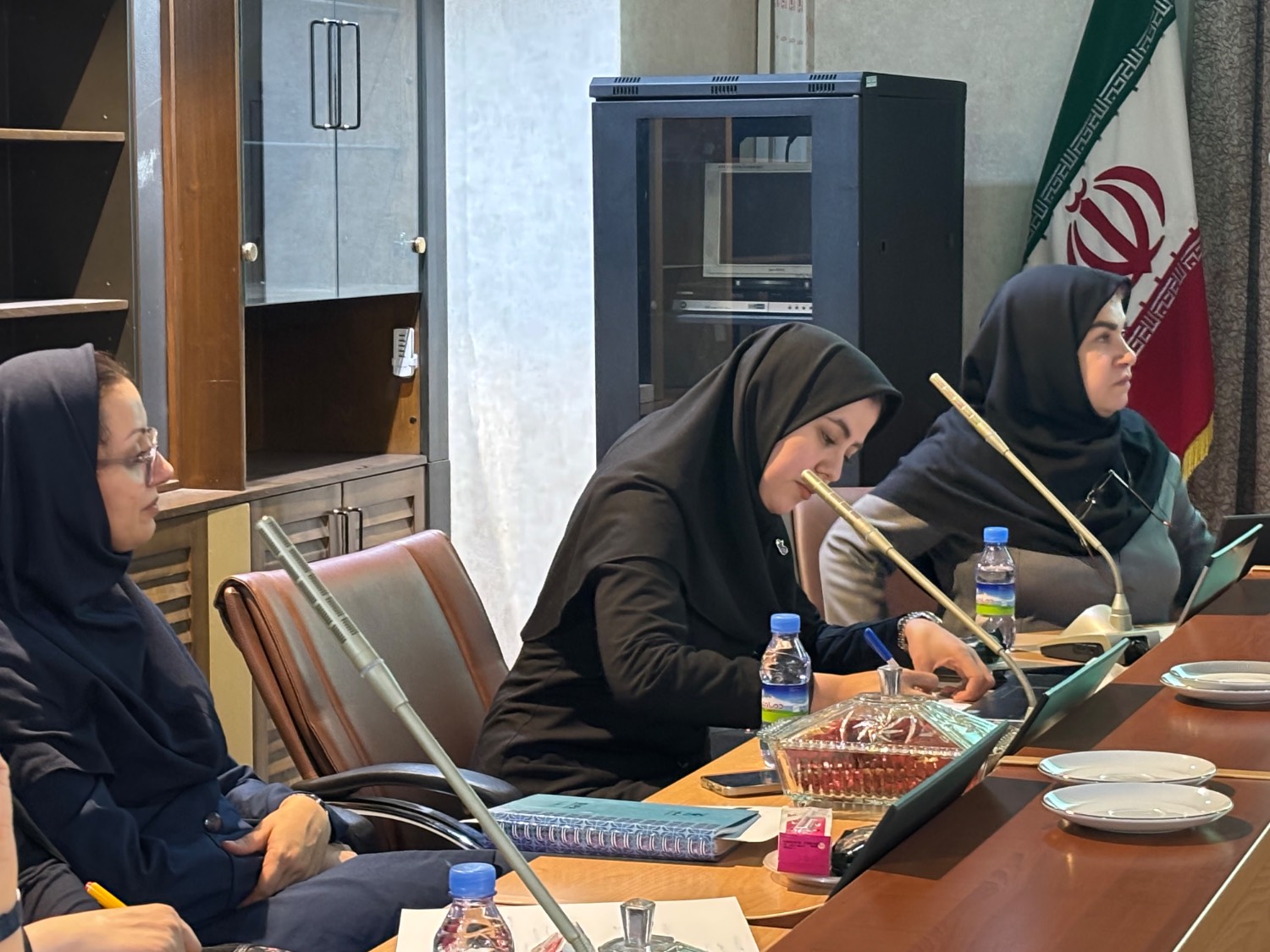 برگزاری جلسه آموزشی ارزیابان آزمون استخدامی سال ۱۴۰۴ در دانشگاه، توسط مدیریت توسعه سازمان وسرمایه انسانی